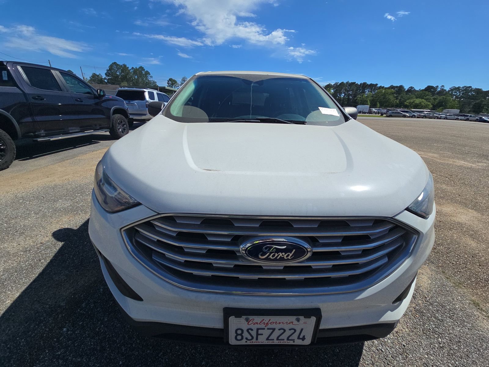 Used 2019 Ford Edge SE w/ SE Fleet Driver's Package FWD image 2