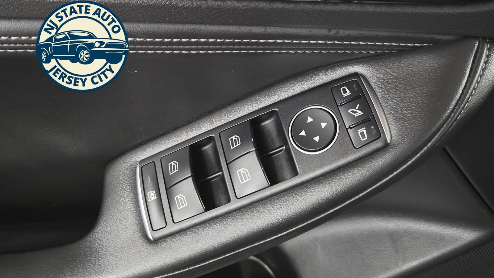 Used 2018 INFINITI QX30 AWD image 22