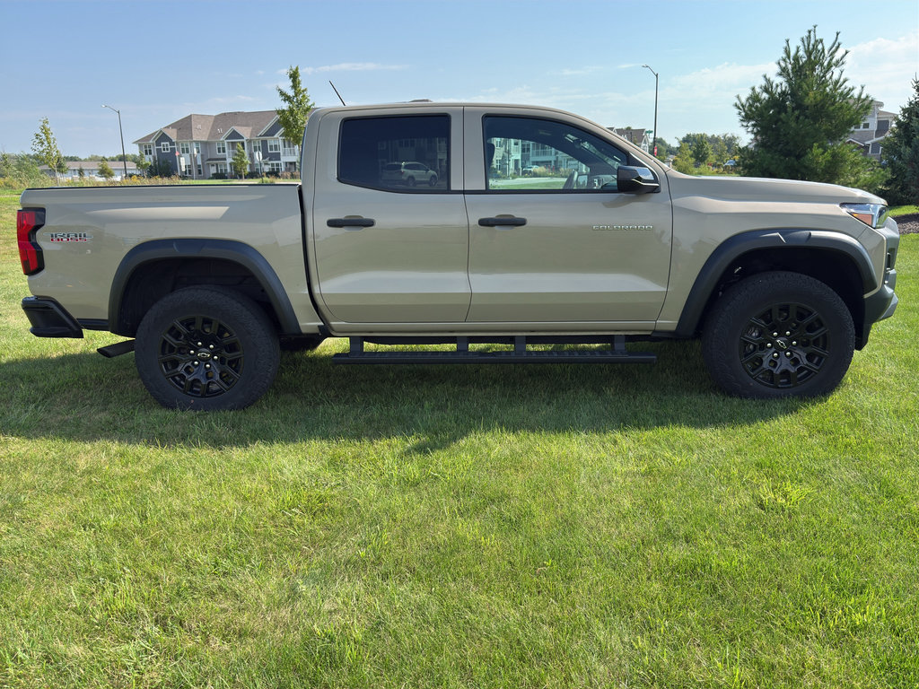 Used 2023 Chevrolet Colorado Trail Boss AWD/4WD image 5