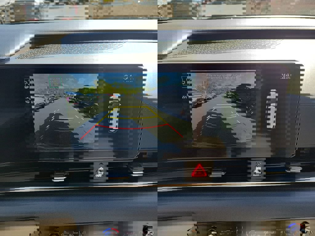 New 2026 Kia Carnival EX FWD image 32