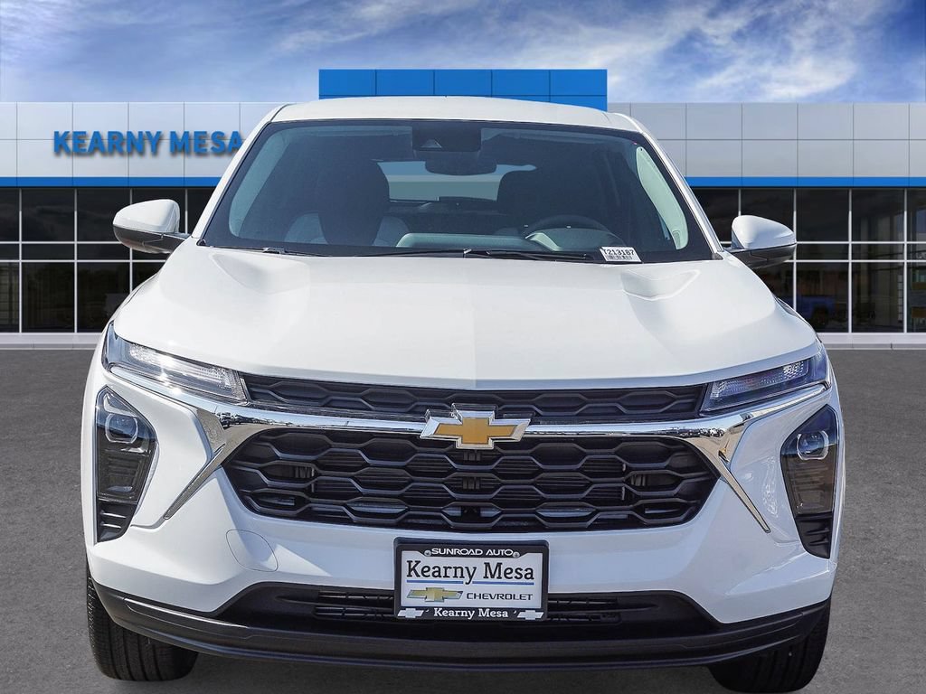 New 2026 Chevrolet Trax LS w/ LS Convenience Package FWD image 2