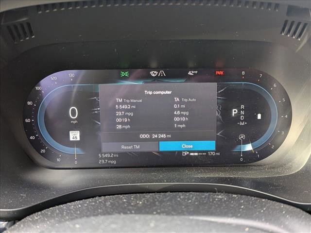 Used 2022 Volvo XC60 B5 Momentum w/ Advanced Package image 9