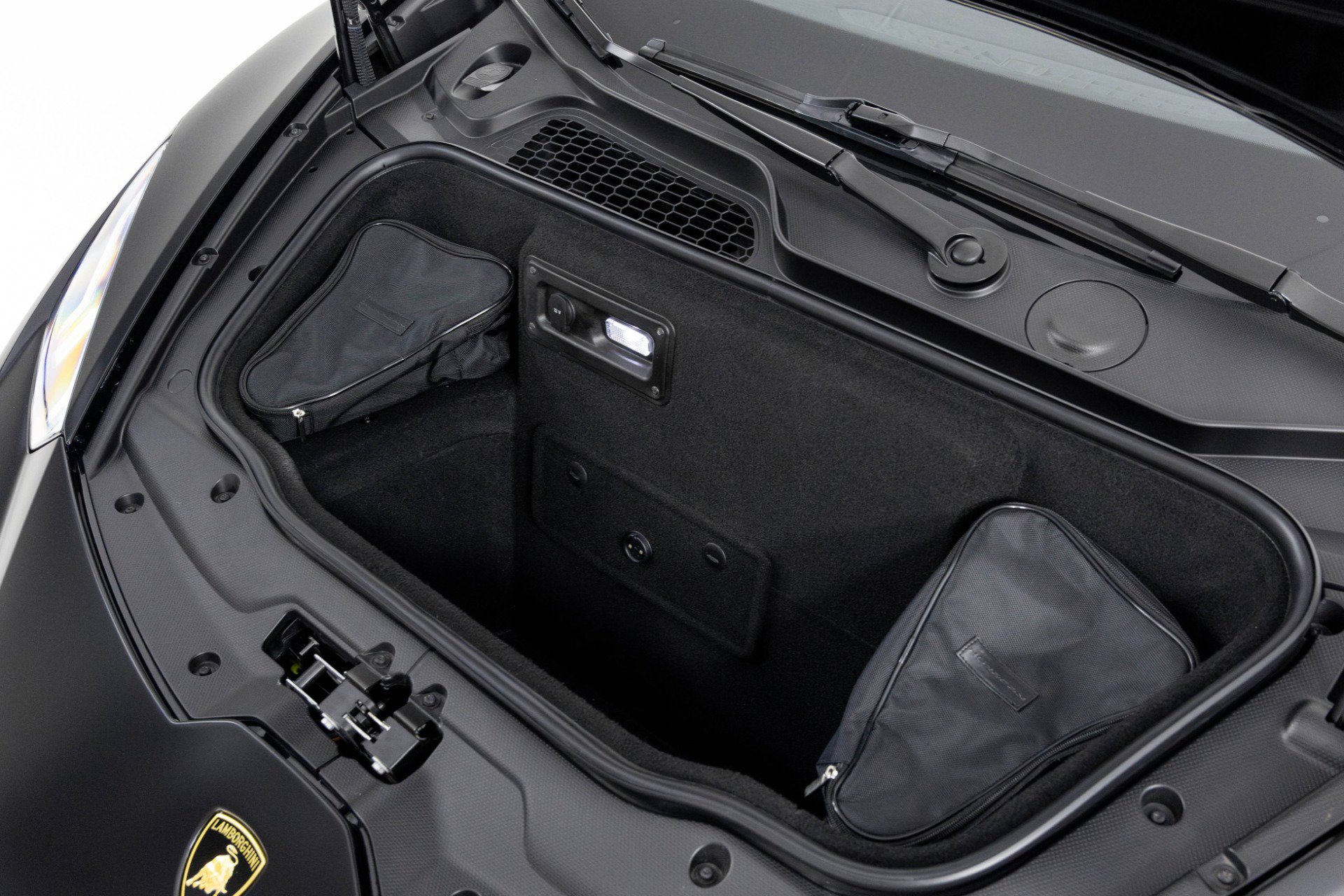 Used 2018 Lamborghini Huracan Performante image 48