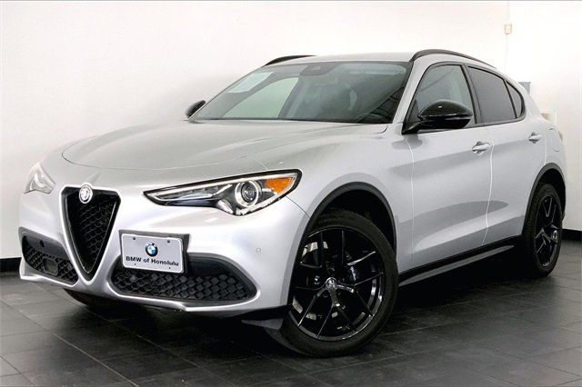 Used 2020 Alfa Romeo Stelvio w/ Nero Edizione