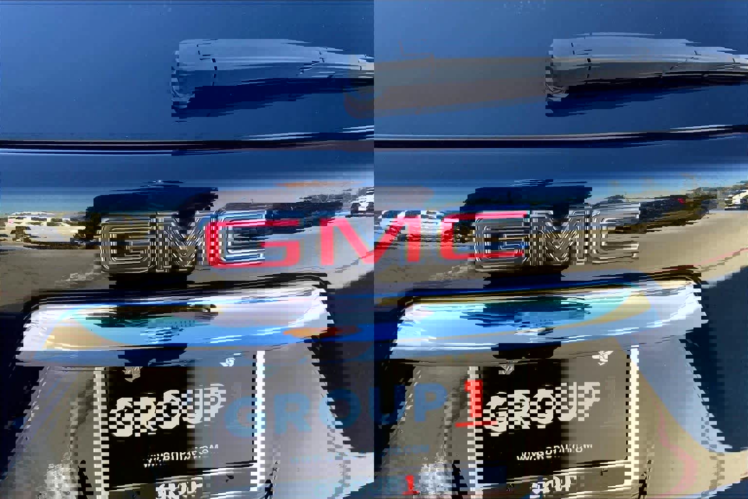 Used 2022 GMC Terrain SLE image 9