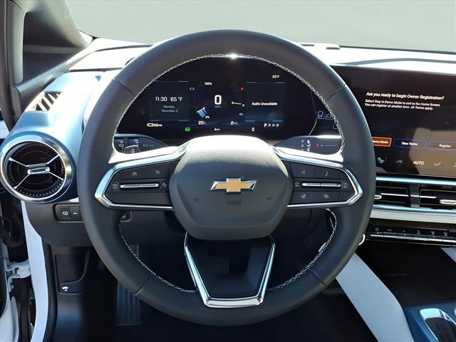 New 2026 Chevrolet Equinox EV LT AWD/4WD image 8