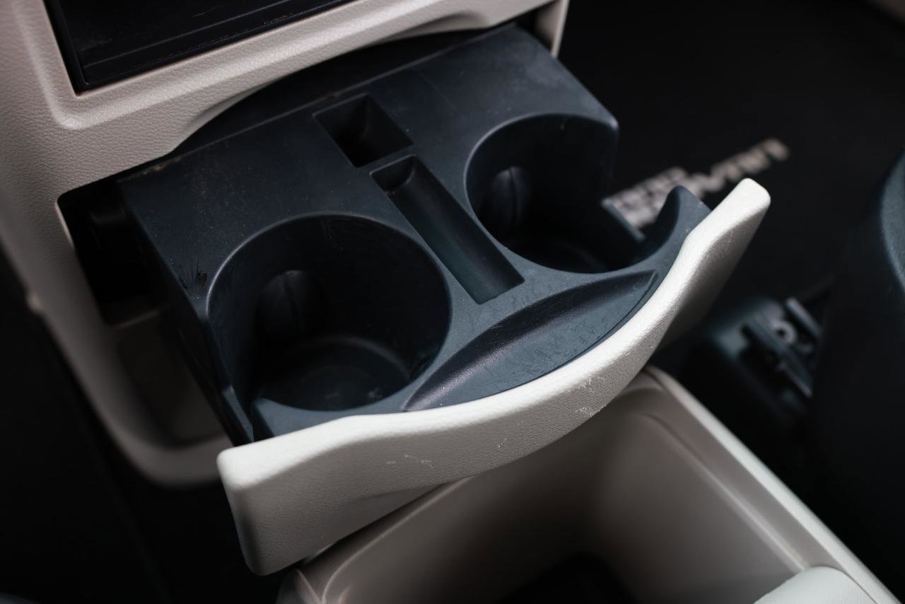 Used 2015 Dodge Grand Caravan SE image 33