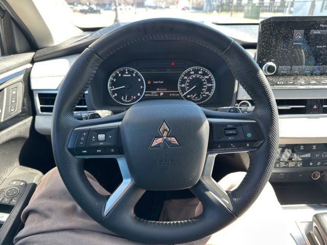 Used 2022 Mitsubishi Outlander SEL image 34