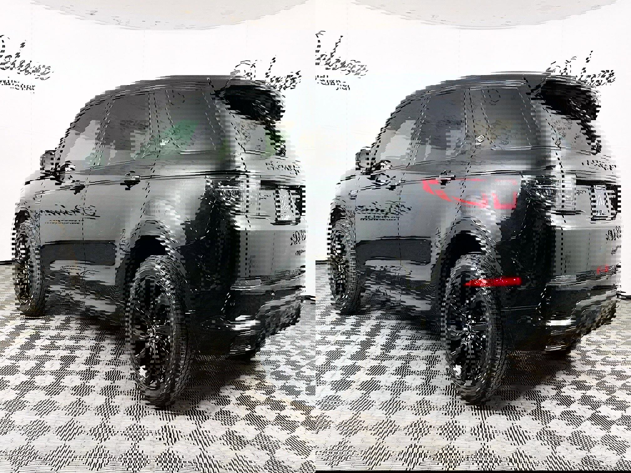 Used 2023 Land Rover Discovery Sport SE R-Dynamic image 4