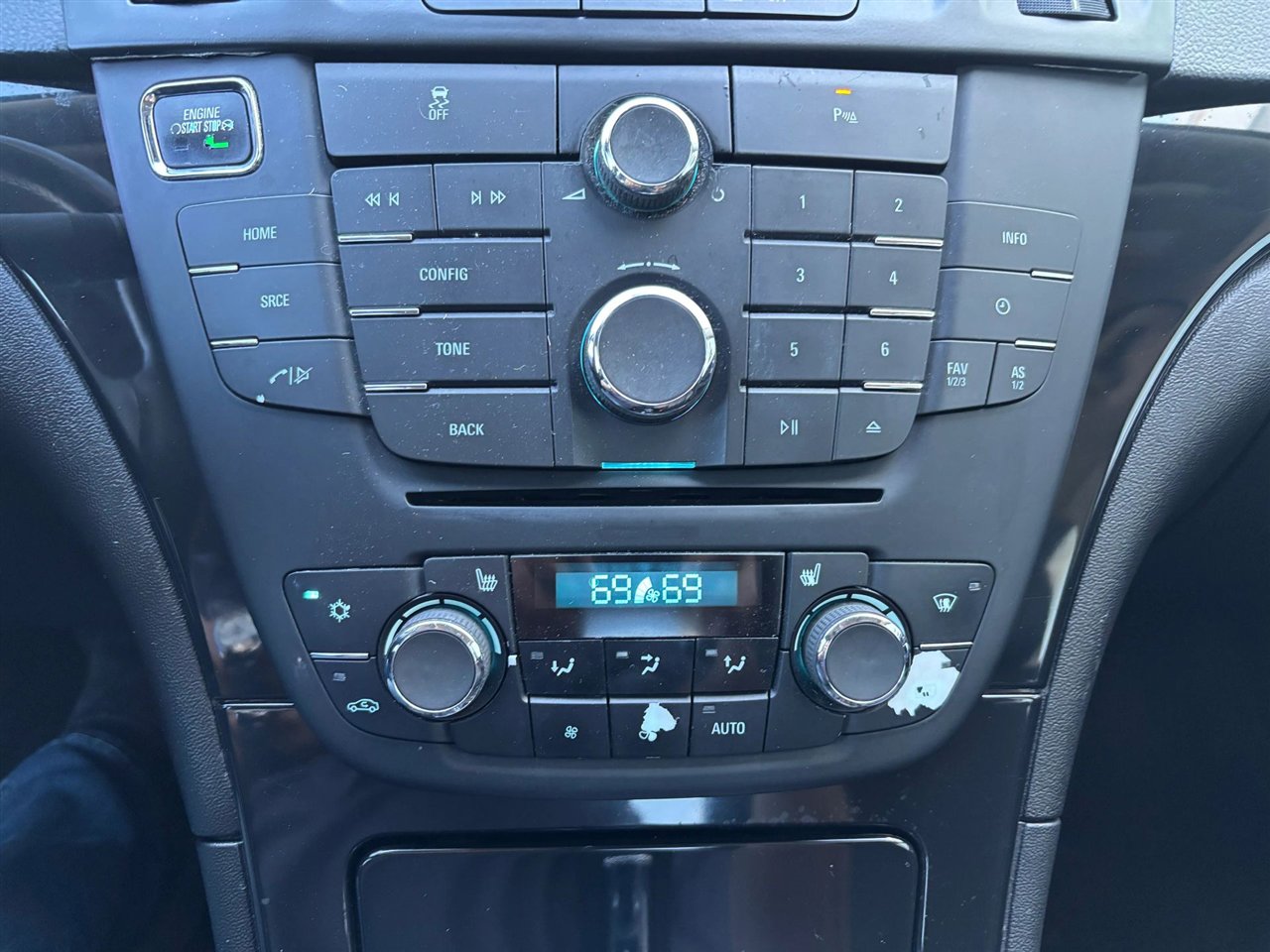 Used 2013 Buick Regal Premium image 15