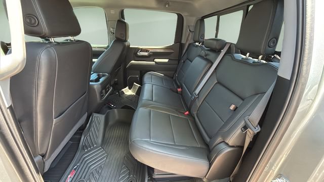 Used 2026 Chevrolet Silverado 1500 LT Trail Boss w/ Convenience Package II AWD/4WD image 20