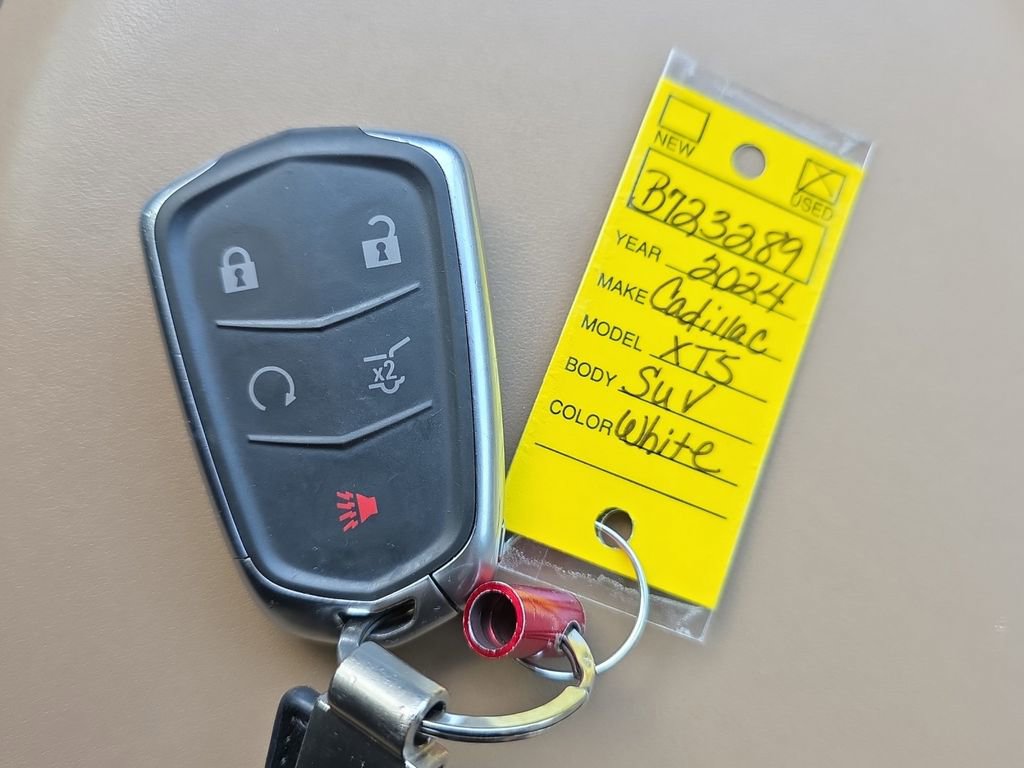 Used 2024 Cadillac XT5 Premium Luxury w/ Platinum Package AWD/4WD image 23
