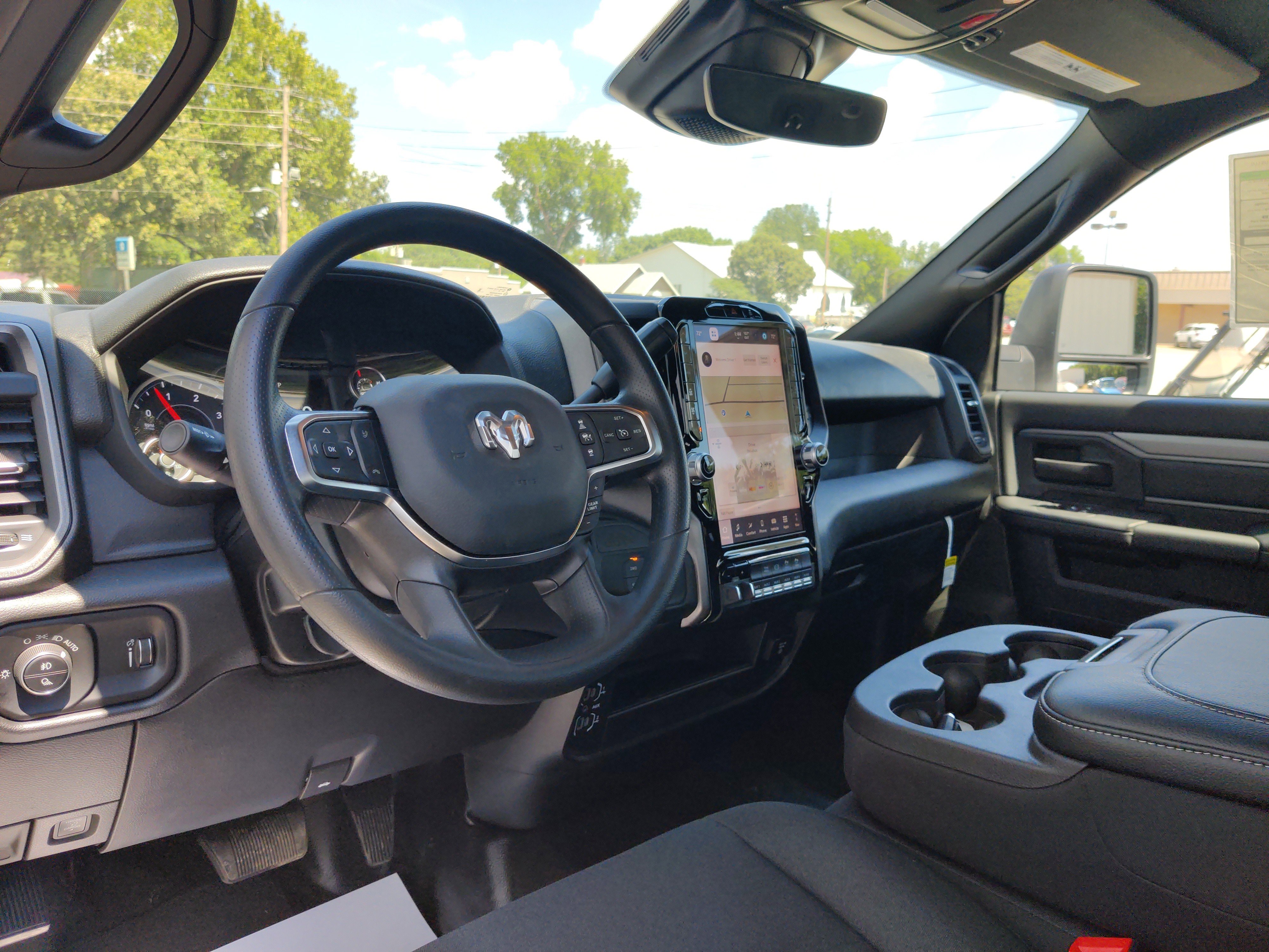 New 2025 RAM 3500 Tradesman image 17