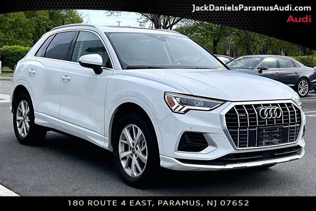 Used 2023 Audi Q3 2.0T Premium w/ Convenience Package AWD/4WD image 9