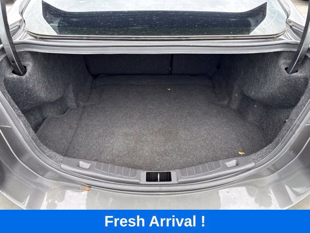 Used 2016 Ford Fusion SE FWD image 4