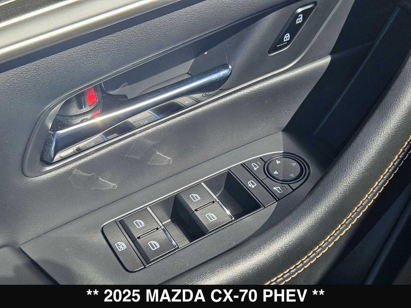 New 2025 MAZDA CX-70 Plug-In Hybrid w/ Premium Plus image 12