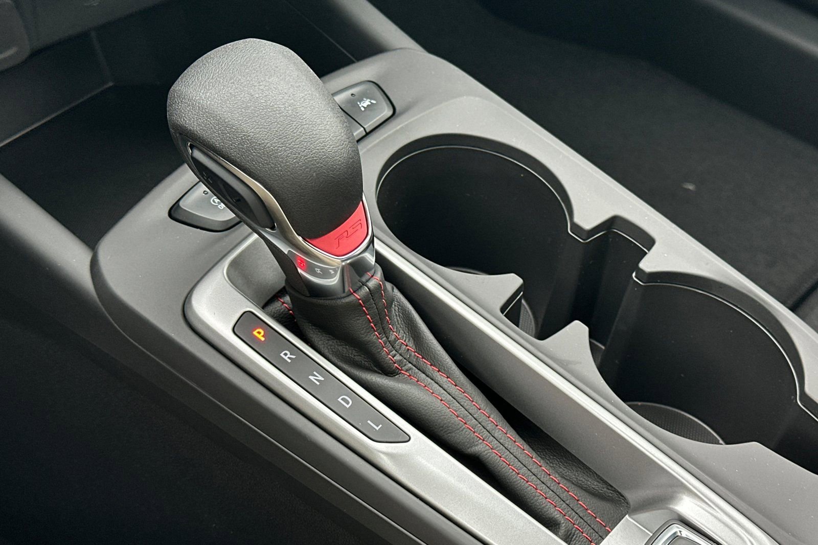 New 2026 Chevrolet Trax RS w/ Sunroof Package image 21