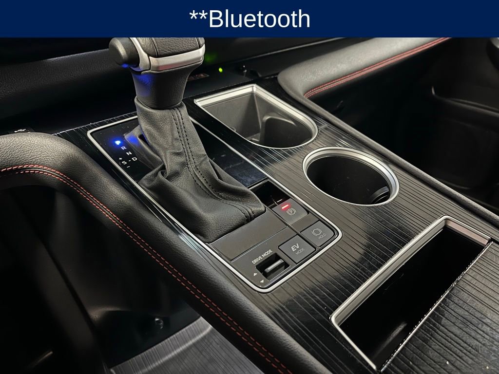 Used 2025 Toyota Sienna XSE image 13