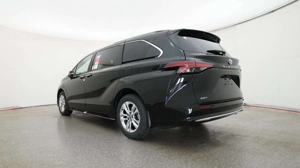 New 2026 Toyota Sienna Limited image 2