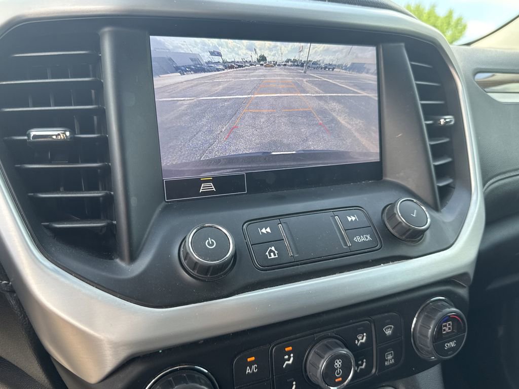 Used 2022 GMC Acadia SLE w/ Driver Convenience Package FWD image 21