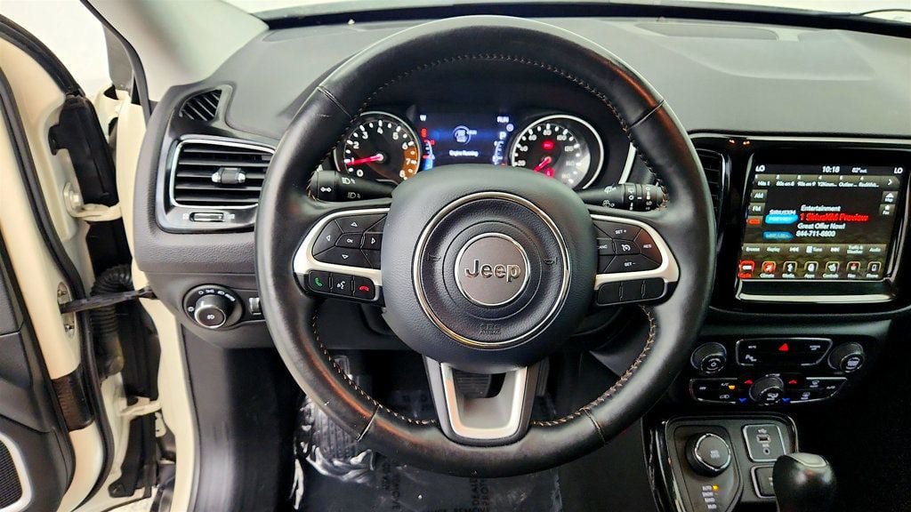 Used 2018 Jeep Compass Limited w/ Navigation Group AWD/4WD image 14