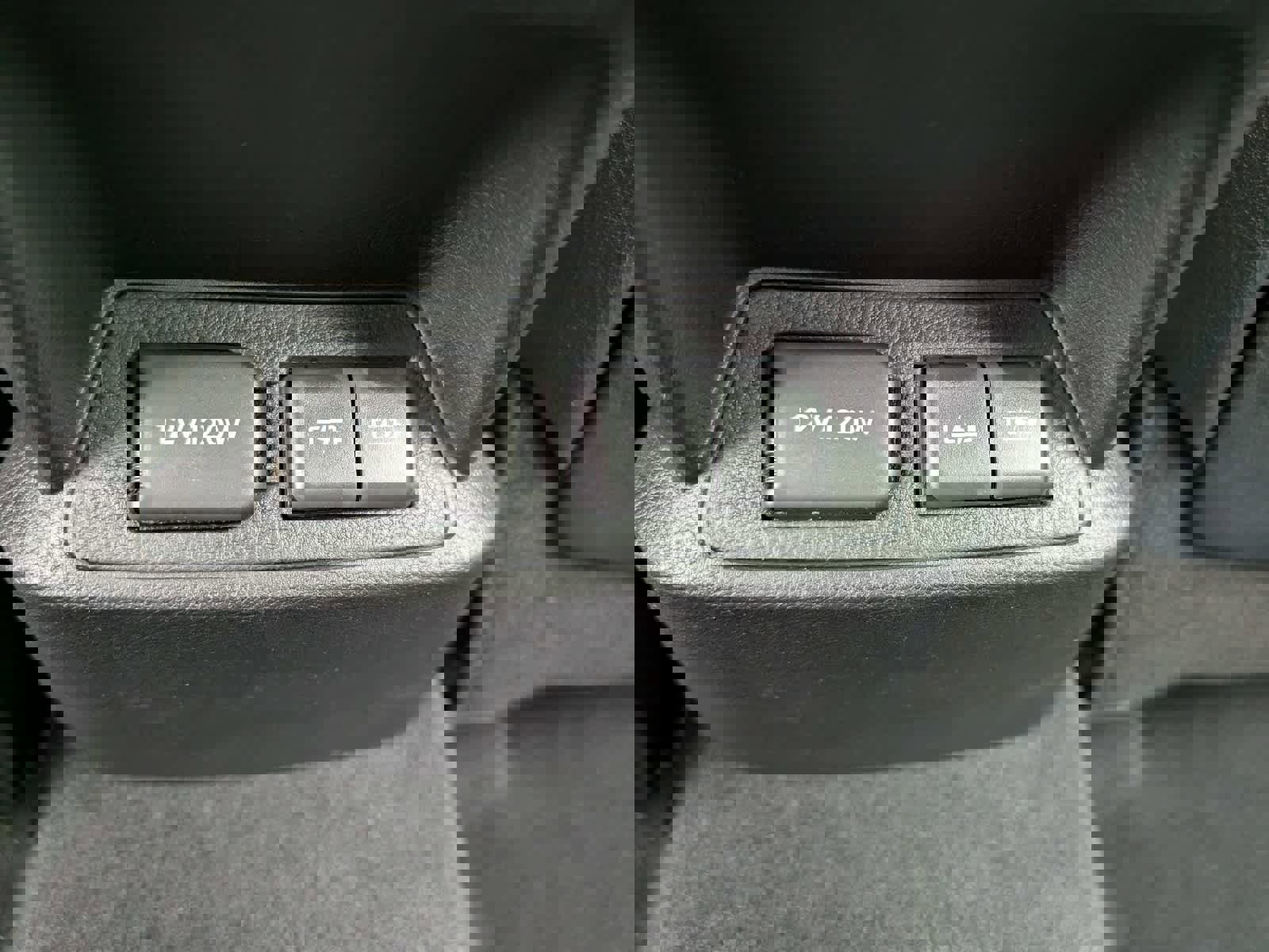 Used 2024 Lexus ES 350 w/ Premium Package image 13