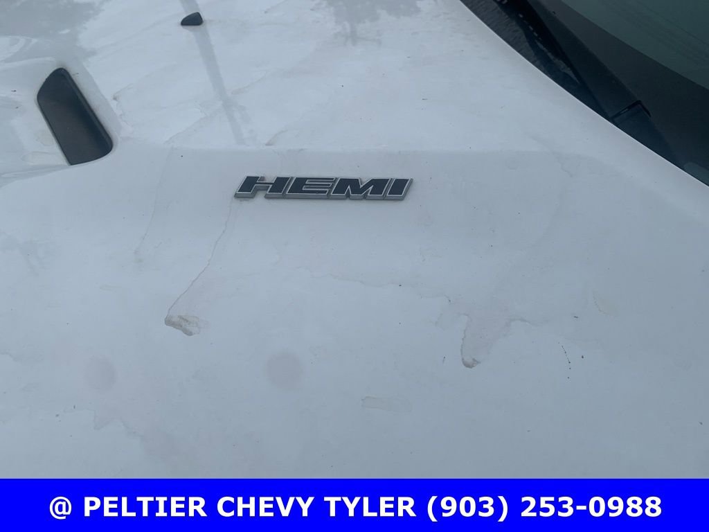 Used 2013 Dodge Challenger R/T w/ Electronics Convenience Group RWD image 6