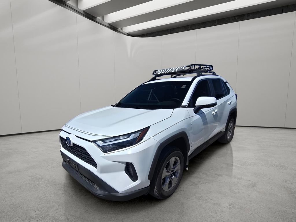 Used 2024 Toyota RAV4 XLE w/ Convenience Package image 2