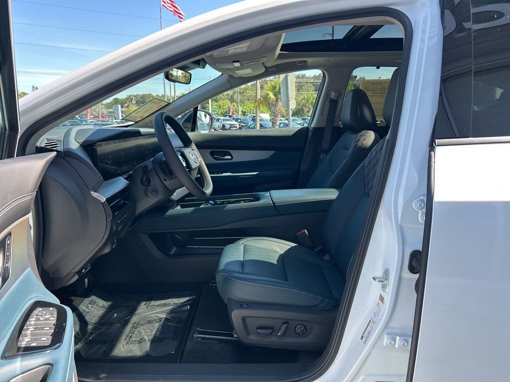 Used 2025 Nissan Murano Platinum w/ Cargo Package image 12