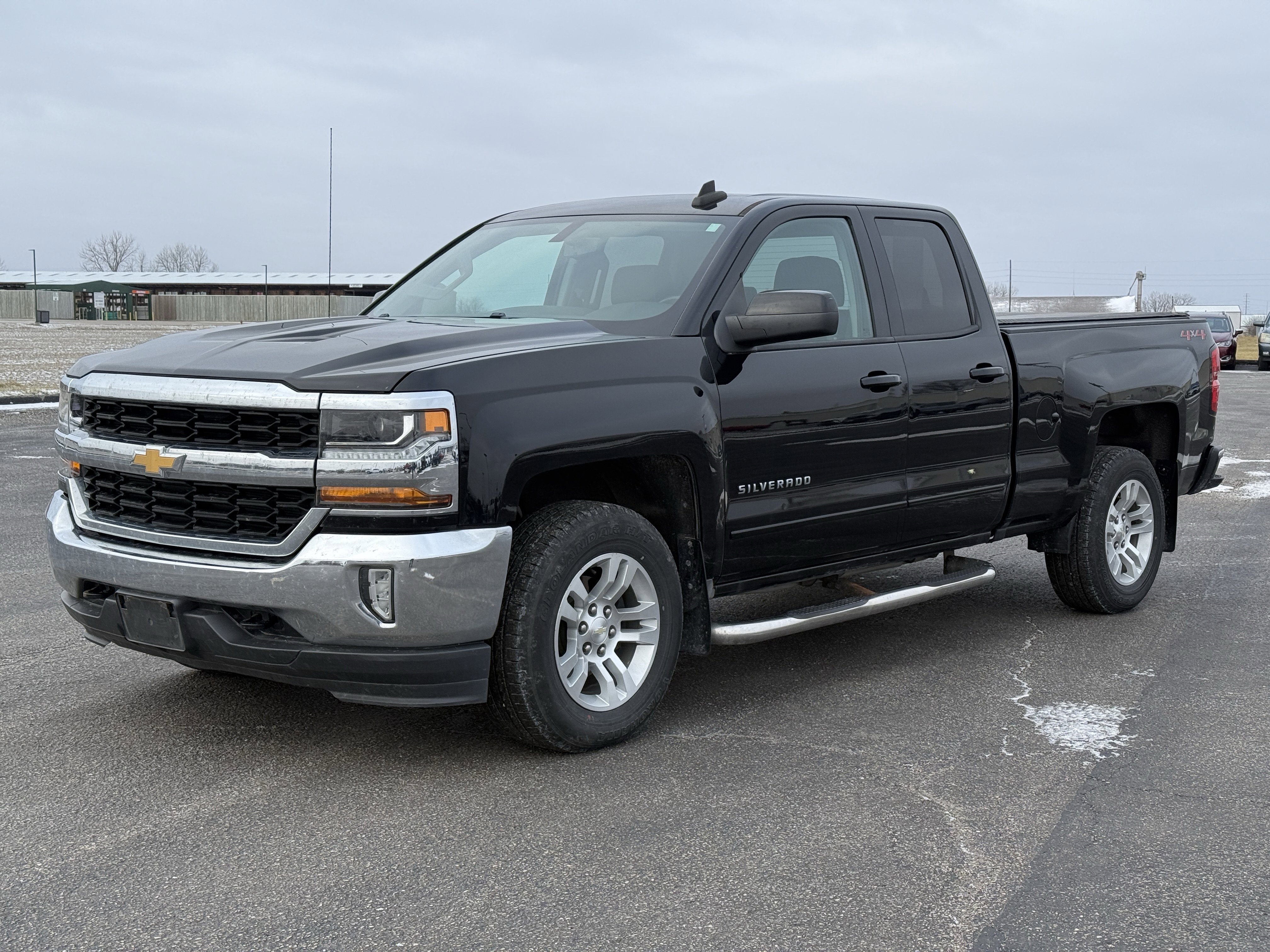 Used 2018 Chevrolet Silverado 1500 LT w/ All Star Edition image 7