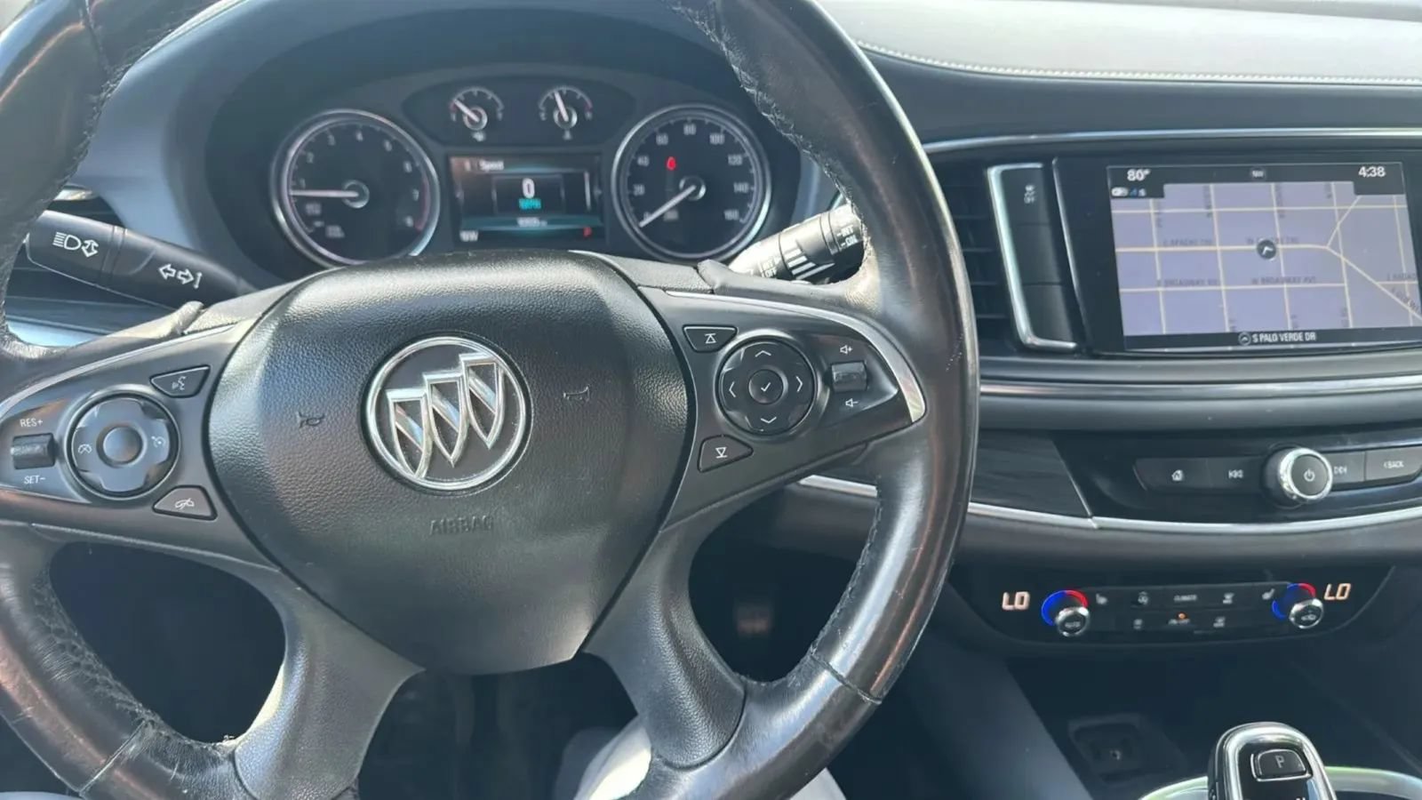 Used 2018 Buick Enclave Essence FWD image 10