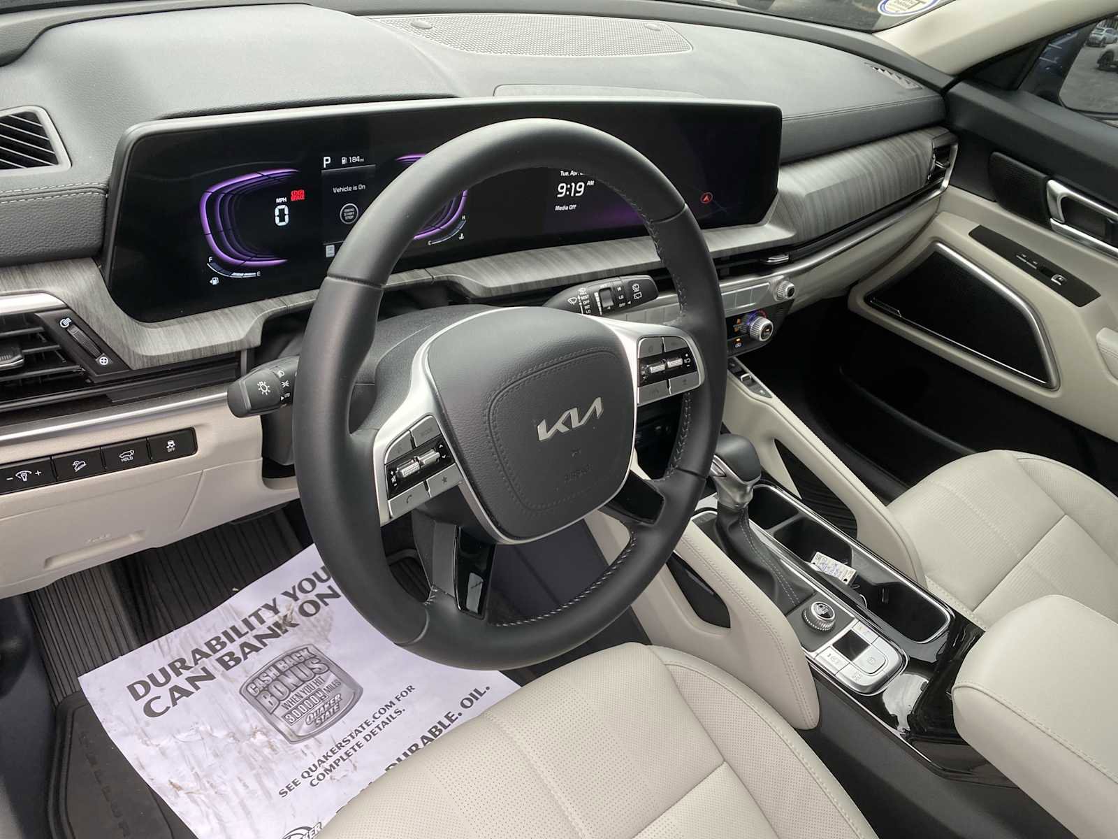 Used 2025 Kia Telluride EX w/ EX Captain's Chair Package FWD image 11