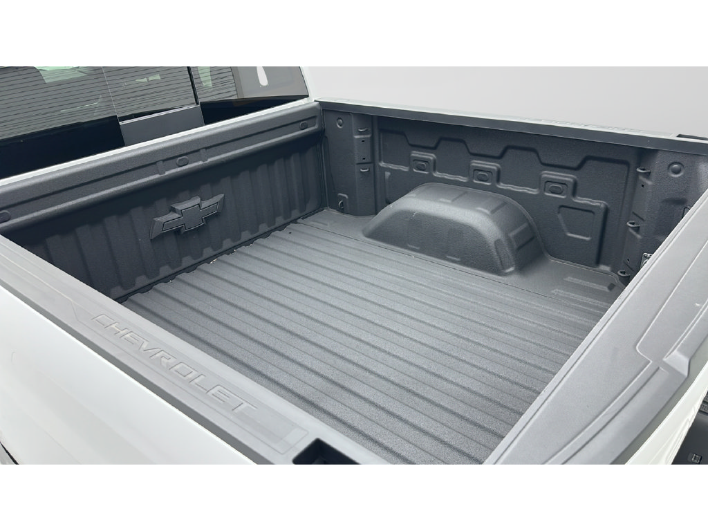 Used 2023 Chevrolet Silverado 1500 LT AWD/4WD image 8