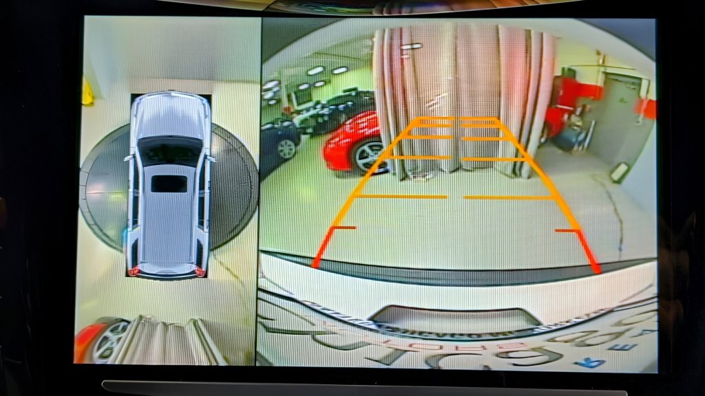 Used 2016 Cadillac Escalade Platinum image 13