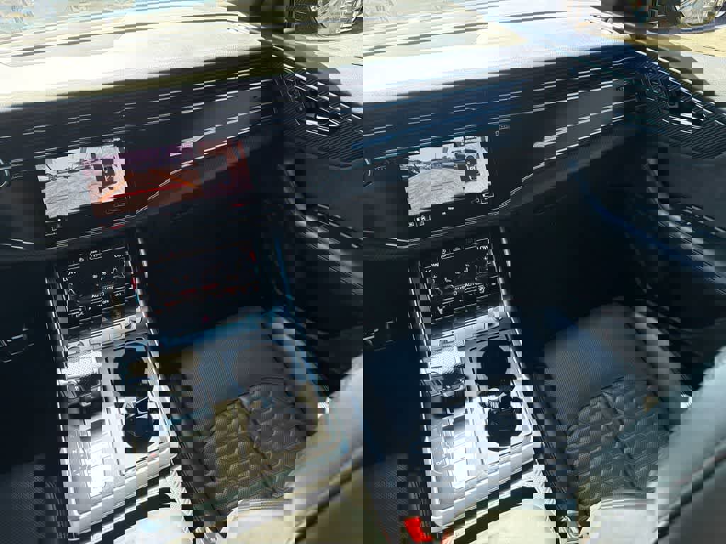 Used 2022 Audi RS Q8 AWD/4WD image 20