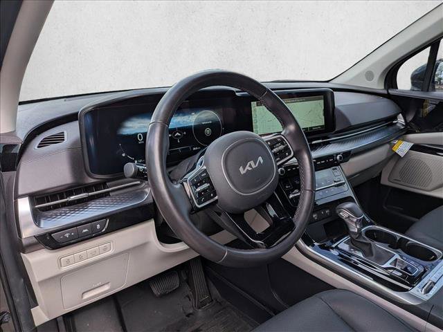 Used 2024 Kia Carnival SX Prestige image 9