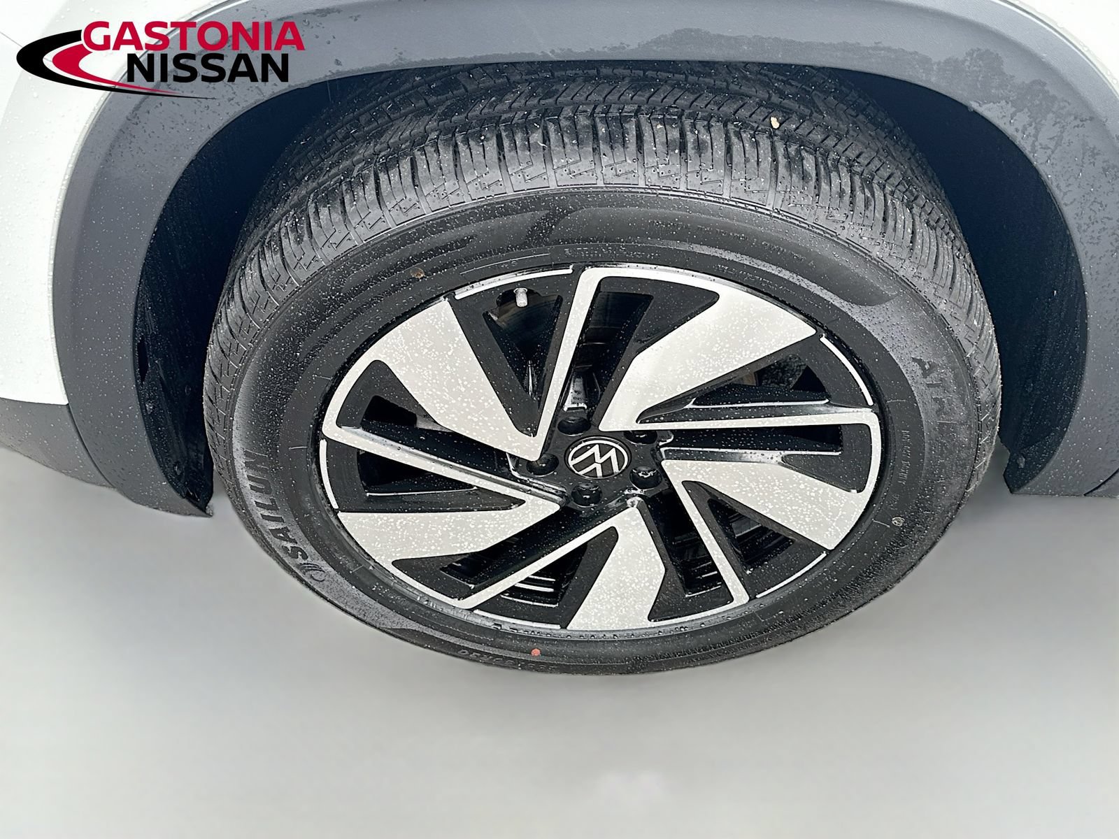 Used 2024 Volkswagen Atlas SE FWD image 31