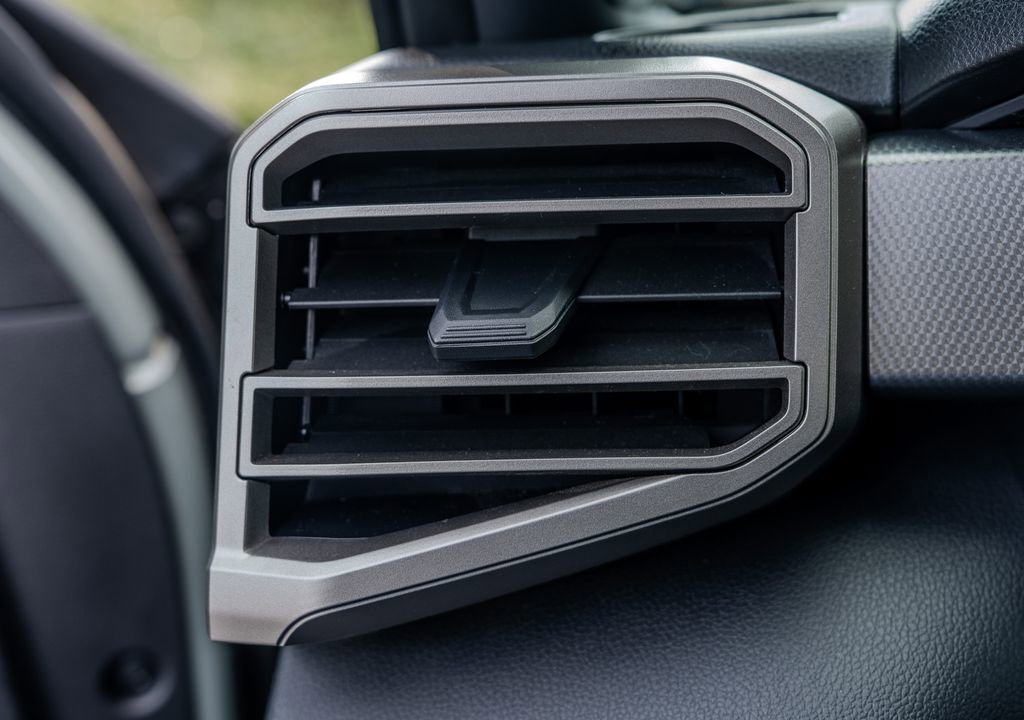 Used 2025 Toyota Tundra Limited image 46