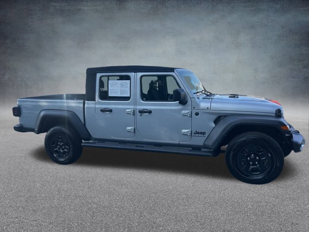 Certified 2024 Jeep Gladiator Sport image 3