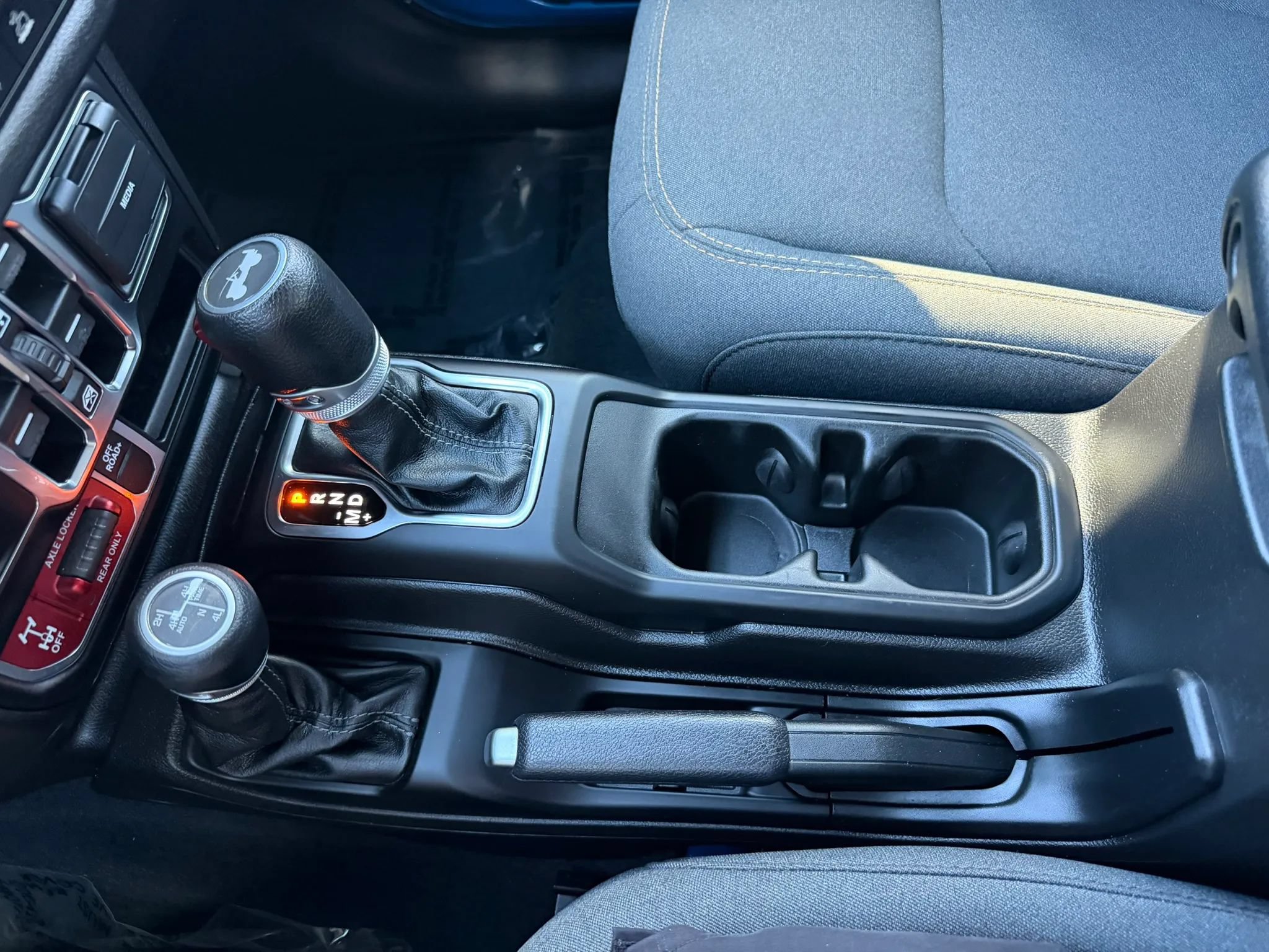 Used 2024 Jeep Wrangler Unlimited AWD/4WD image 30