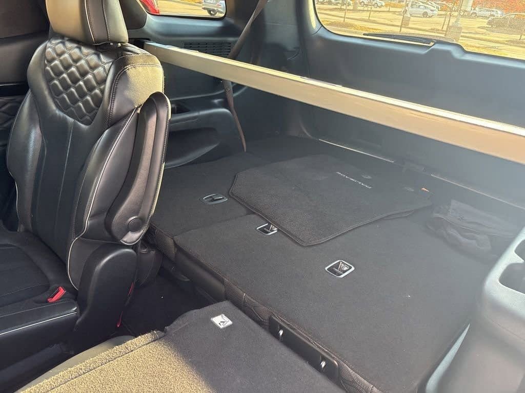 Used 2020 Hyundai Palisade Limited image 16