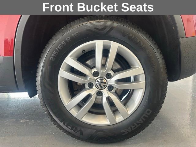 Used 2014 Volkswagen Tiguan S image 22