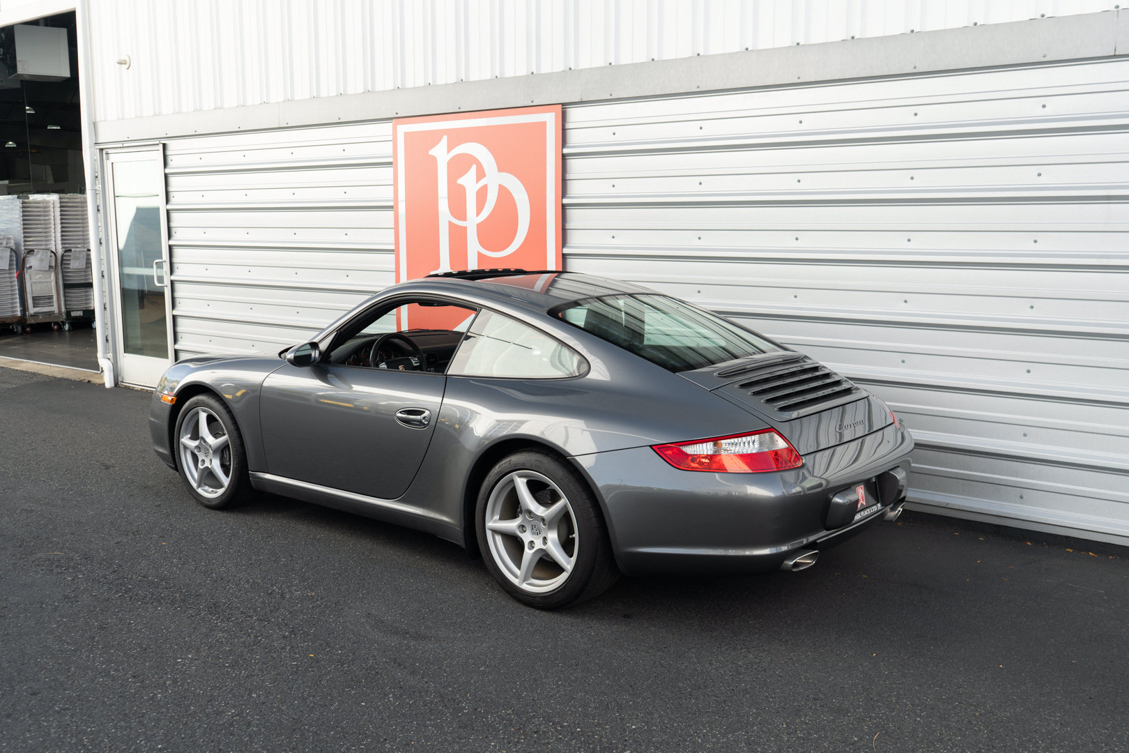 Used 2007 Porsche 911 Carrera RWD image 32