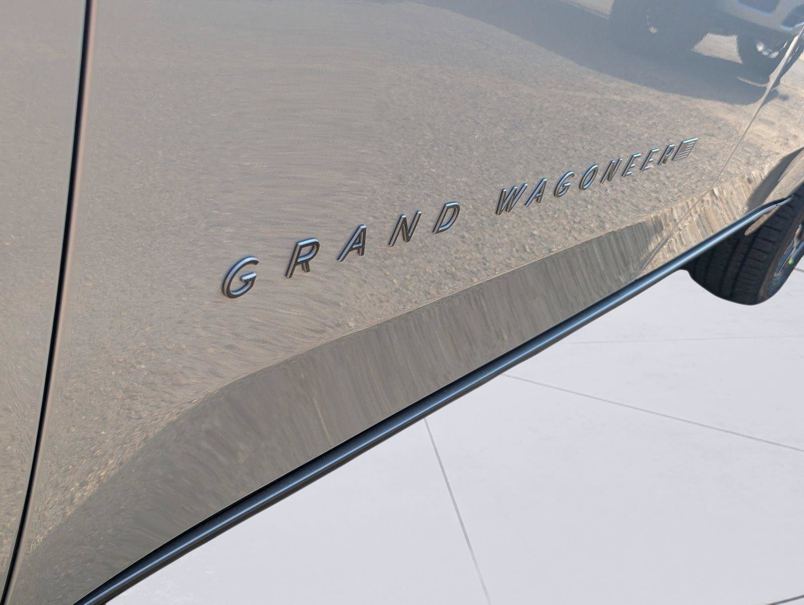 New 2026 Jeep Grand Wagoneer L Limited w/ Premium Group II AWD/4WD image 24