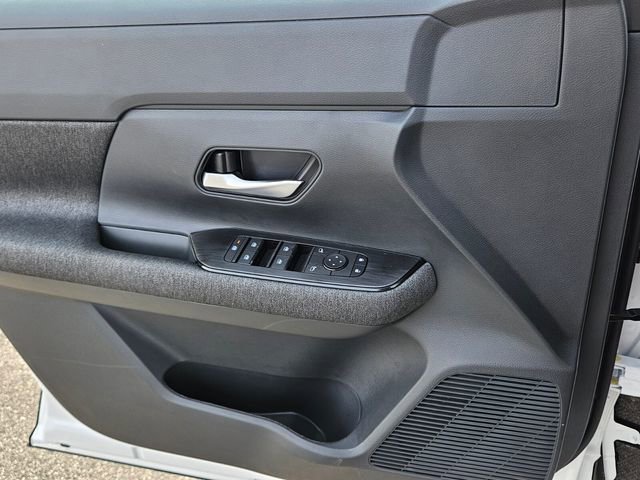 New 2026 Nissan Kicks SV w/ SV Premium Package image 27