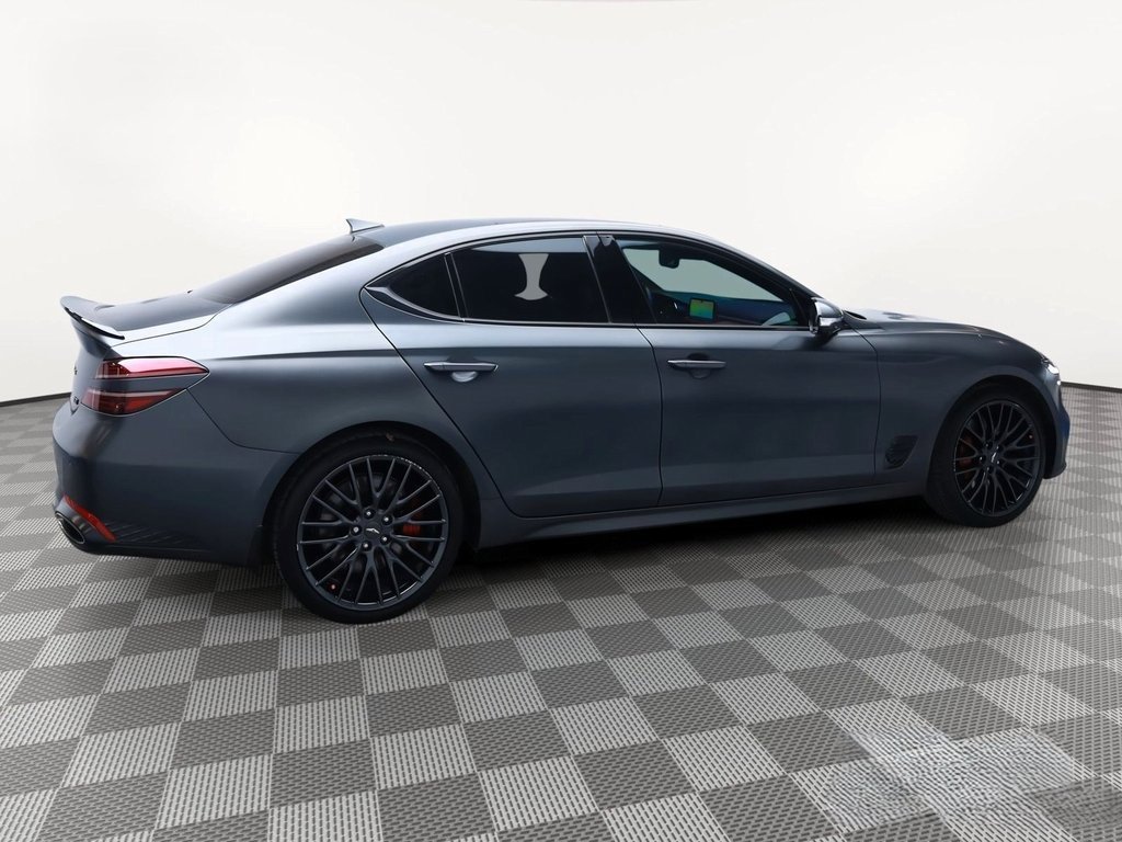 Used 2022 Genesis G70 3.3T Launch Edition image 6