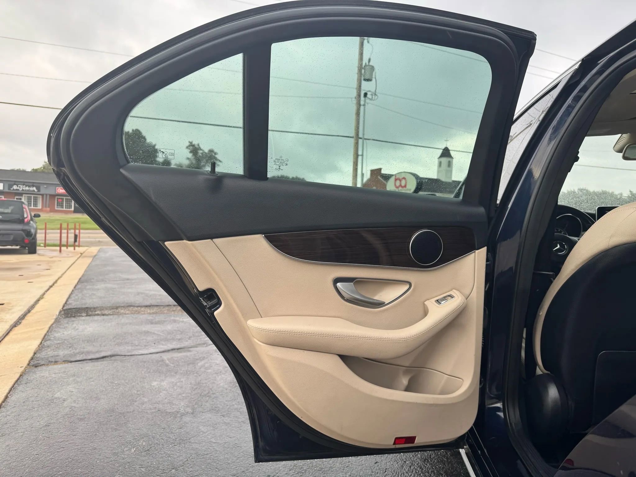 Used 2017 Mercedes-Benz C 300 Sedan image 22