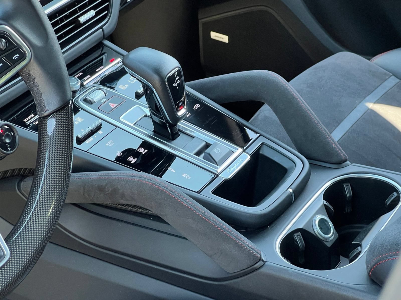 Certified 2023 Porsche Cayenne GTS AWD/4WD image 32