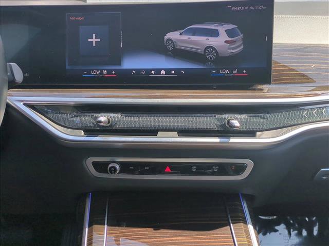 Used 2024 BMW X7 xDrive40i w/ Premium Package AWD/4WD image 15