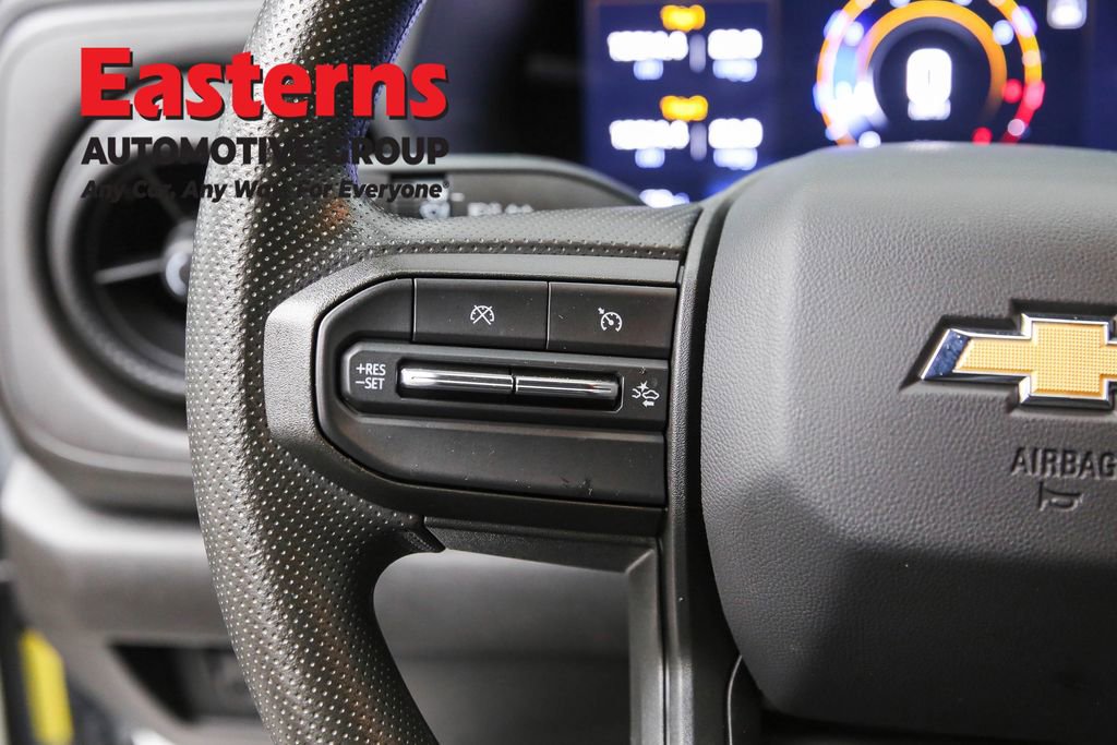 Used 2024 Chevrolet Colorado W/T w/ Technology Package image 15